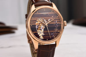 Đồng hồ Carnival Chúa Sơn Lâm